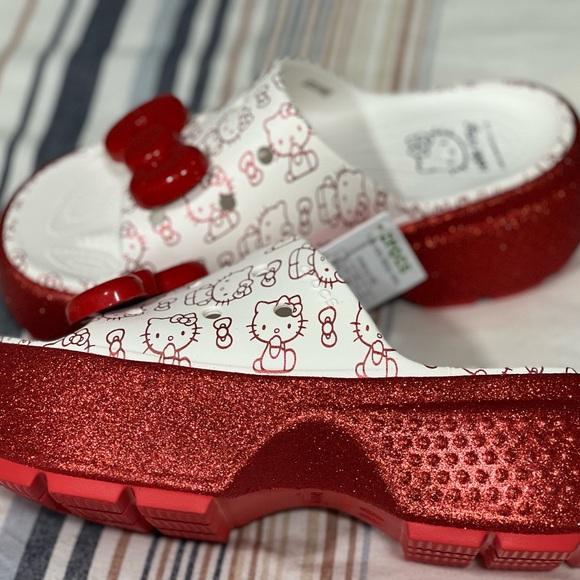 Hello Kitty Stomp Slide Clog 50th Anniversary Crocs NWT size 8 - Picture 5 of 9
